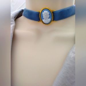 Vintage Cameo Brooch choker, with gift box